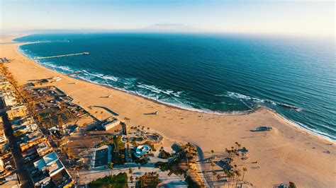 are flights cheap to vegas or los angeles